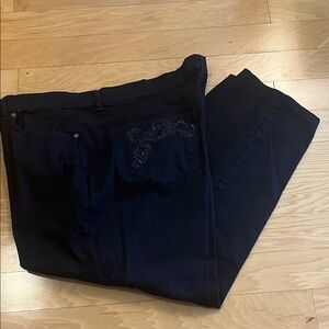 Gloria Vanderbilt Straight Black women's Jeans with Embroidered Back Pocket